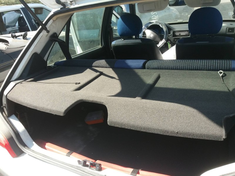 peugeot 106 (s2) 1.1   |   0.96 - ... | 1996 | 60 cv / 44 kw del año 1996