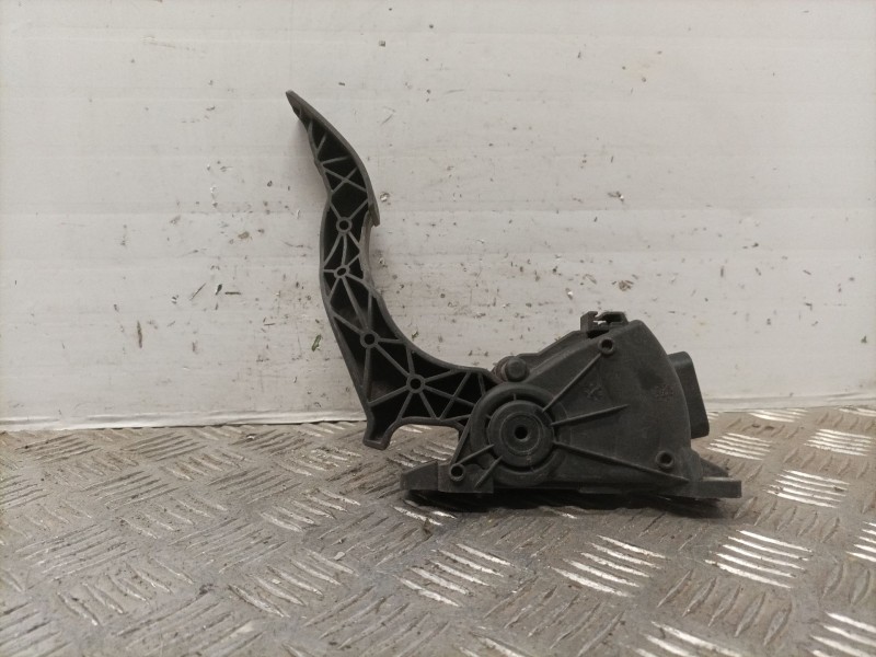 Recambio de potenciometro pedal para ford fiesta (cb1) trend referencia OEM IAM 2S619F836AA  