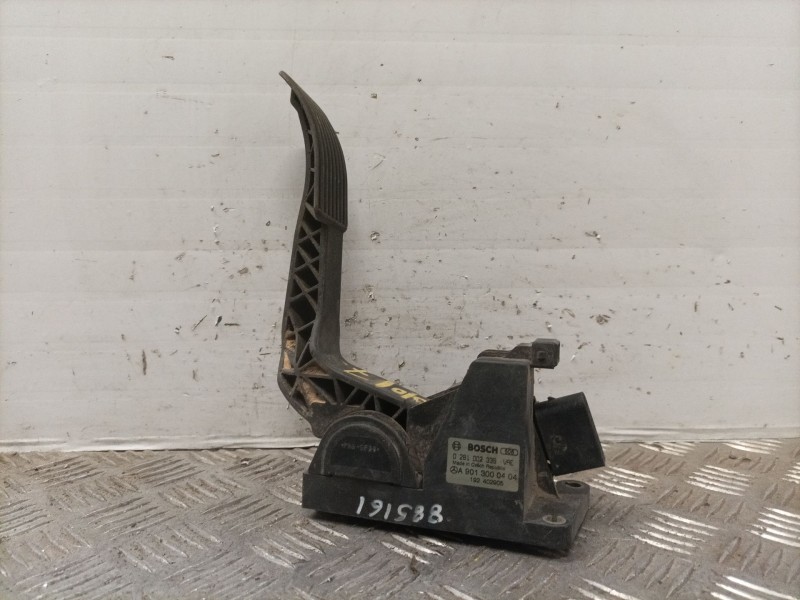 Recambio de potenciometro pedal para mercedes sprinter (w901,w903) combi referencia OEM IAM 0281002335 A9013000404 