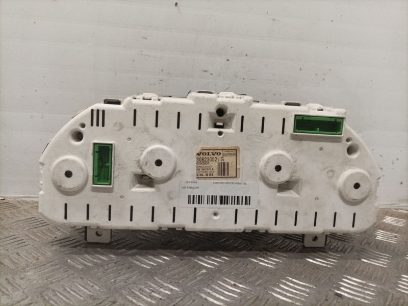 Recambio de cuadro instrumentos para volvo v40 familiar 1.6 referencia OEM IAM 30623052G 50079740 03W26D5