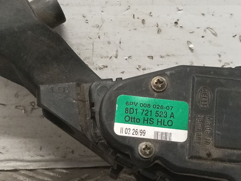 Recambio de pedal acelerador para volkswagen passat berlina (3b2) comfortline referencia OEM IAM 8D1721523A  