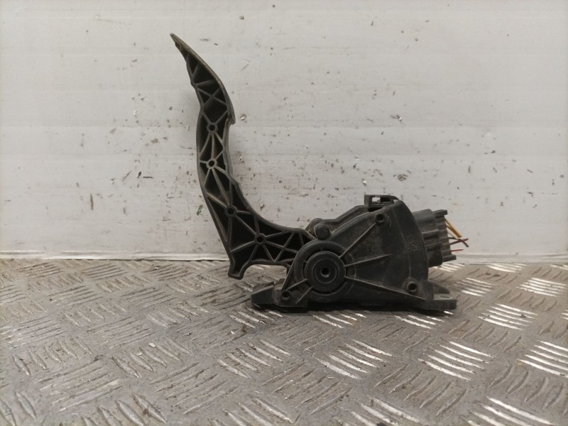 Recambio de potenciometro pedal para ford fusion (cbk) trend referencia OEM IAM 2S619F836AA  