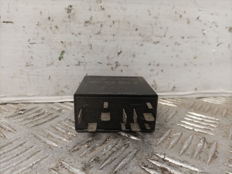 Recambio de rele para volkswagen passat berlina (3b3) advance referencia OEM IAM 4B0955531A  