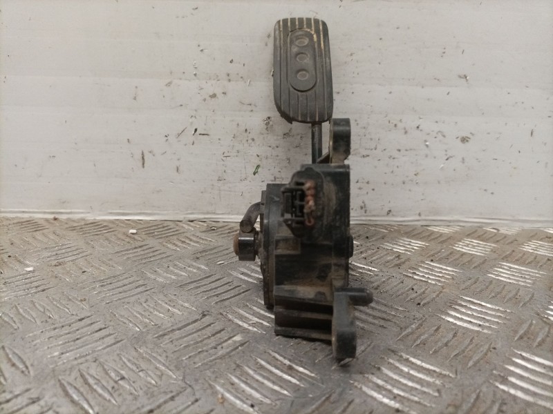 Recambio de potenciometro pedal para nissan micra (k12e) 1.2 cat referencia OEM IAM 18002AX700  