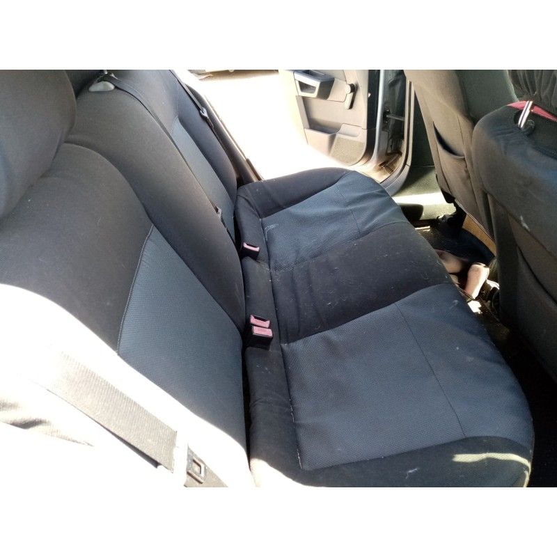 opel astra h berlina del año 2004