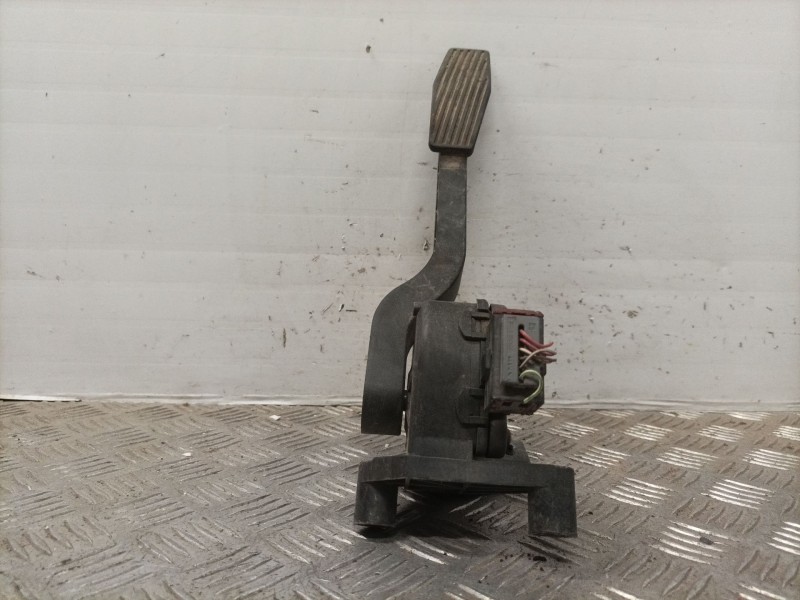Recambio de potenciometro pedal para opel corsa c sri referencia OEM IAM 9129423CL  