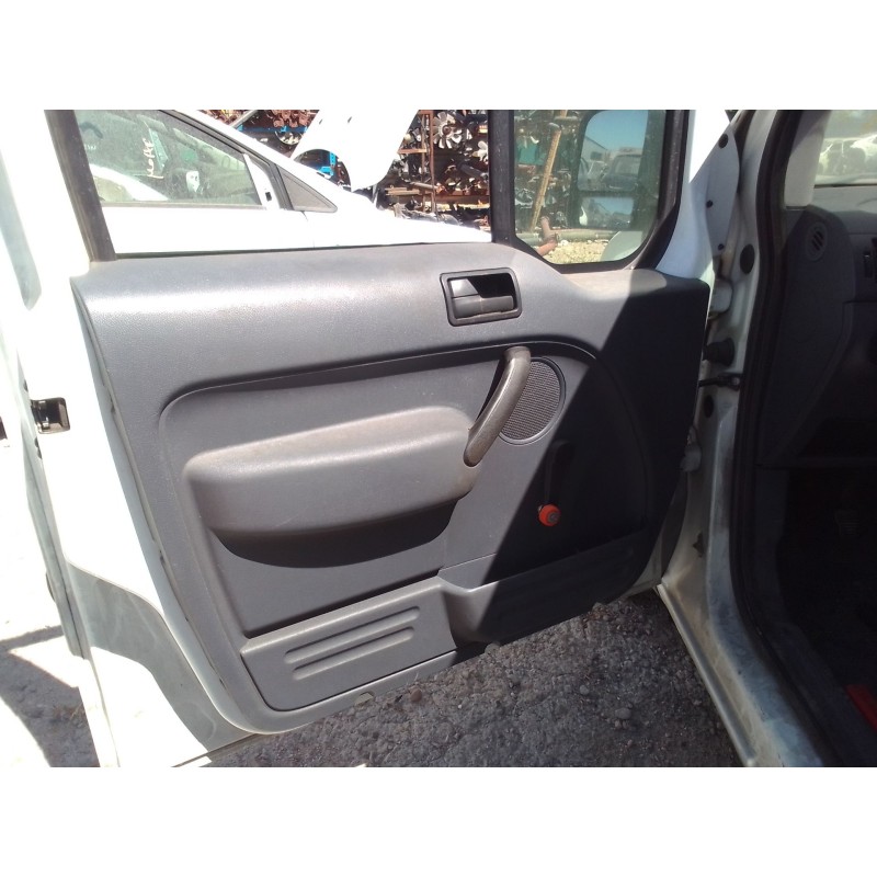 ford transit connect 1.8 tdci 75c base 210 s kombi del año 2002