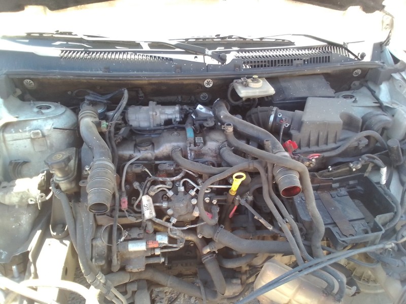 ford transit connect 1.8 tdci 75c base 210 s kombi del año 2002