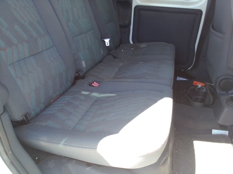 ford transit connect 1.8 tdci 75c base 210 s kombi del año 2002