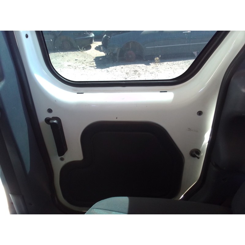 ford transit connect 1.8 tdci 75c base 210 s kombi del año 2002