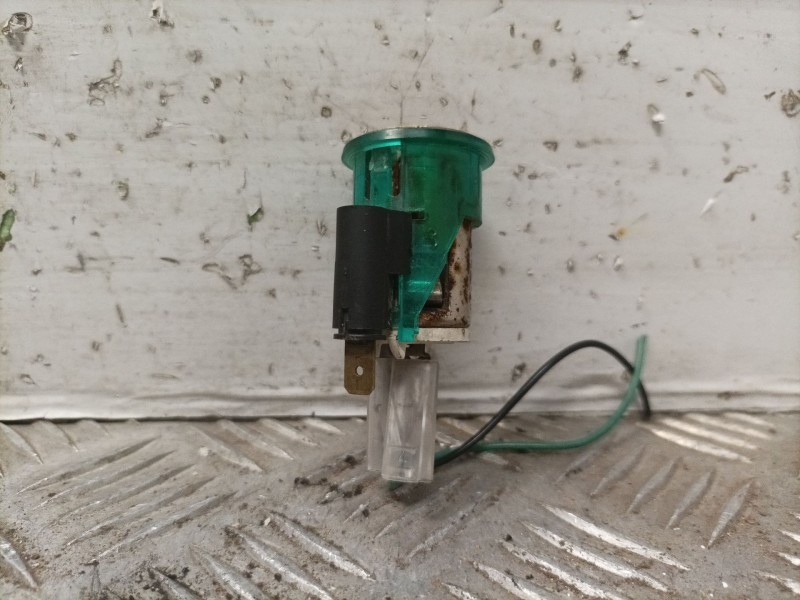 Recambio de mechero para land rover defender (ld) 2.5 tdi referencia OEM IAM   