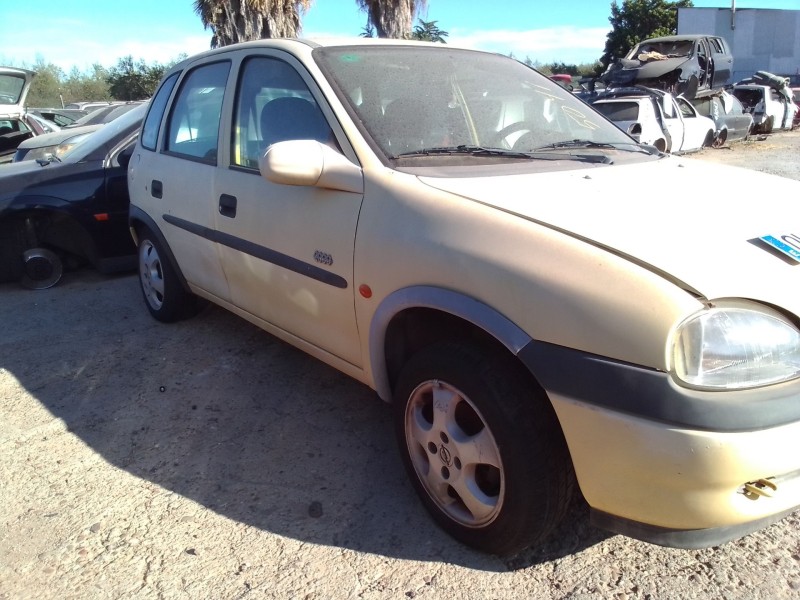 opel corsa b del año 1993