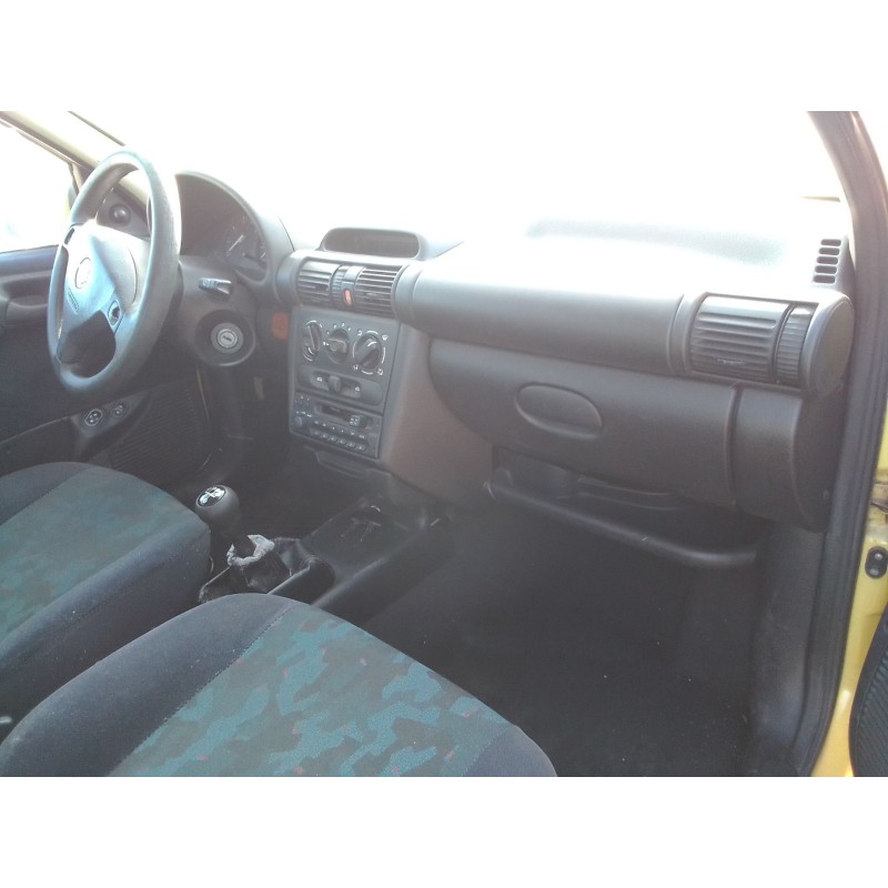 opel corsa b del año 1993