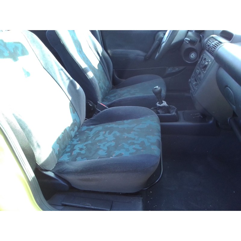 opel corsa b del año 1993