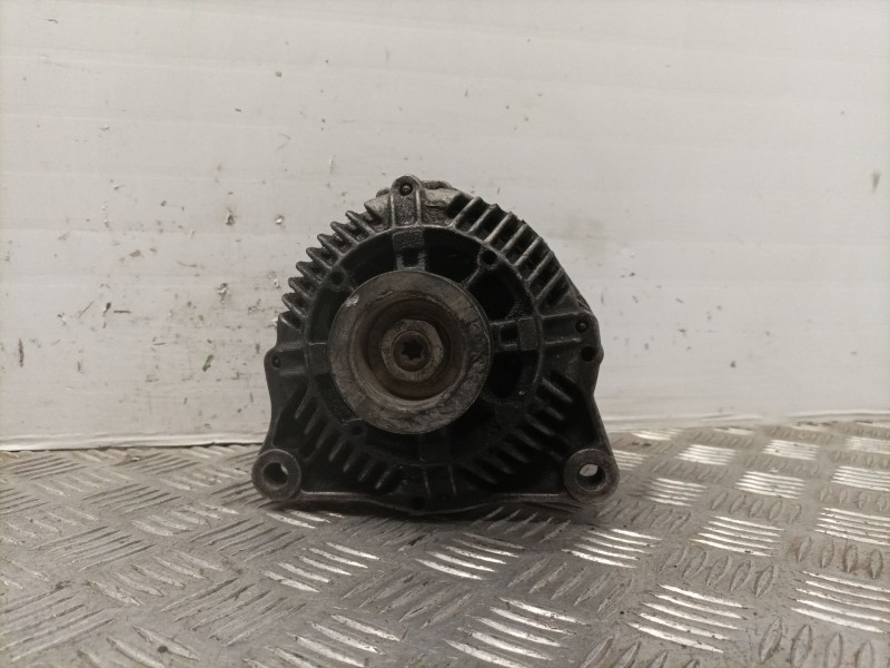 Recambio de alternador para peugeot expert kombi 1.9 diesel referencia OEM IAM 60049  