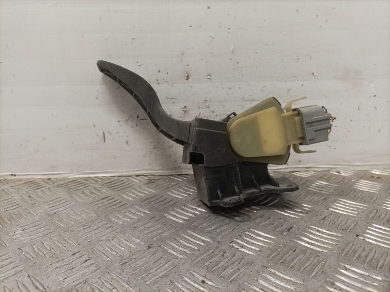 Recambio de pedal acelerador para ford focus berlina (cak) trend referencia OEM IAM 2M519F836AD  