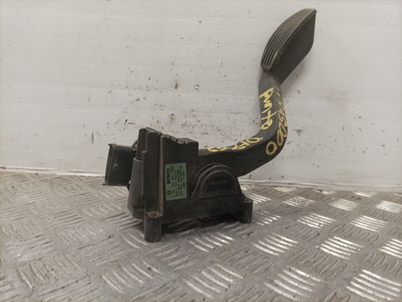 Recambio de potenciometro pedal para fiat punto berlina (188) 1.2 16v cat referencia OEM IAM 0281002325  