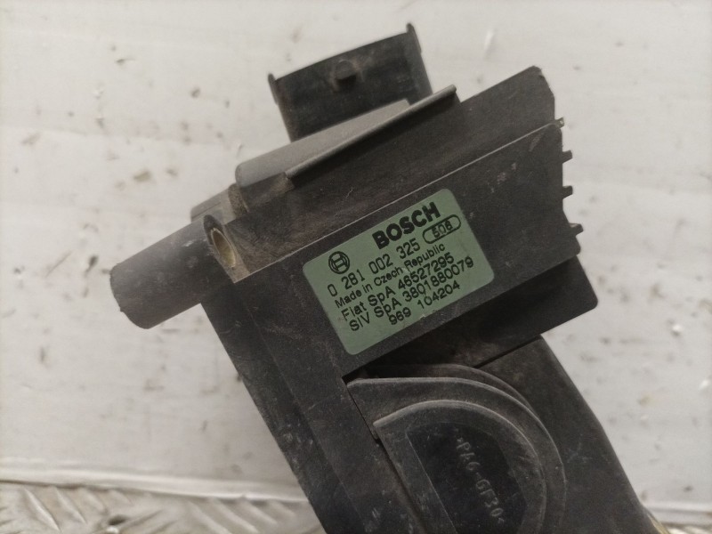 Recambio de potenciometro pedal para fiat punto berlina (188) 1.2 16v cat referencia OEM IAM 0281002325  