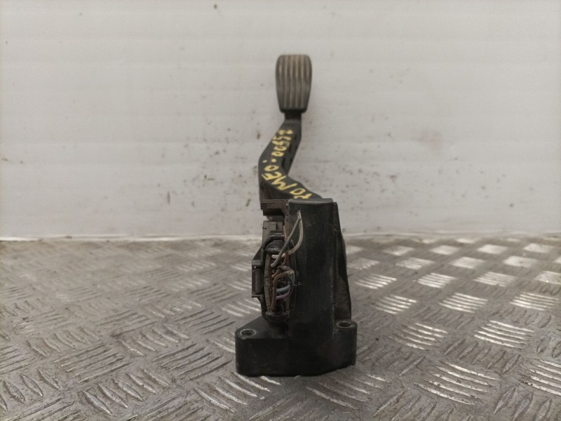 Recambio de potenciometro pedal para alfa romeo 147 (190) 1.9 jtd cat referencia OEM IAM 0281002380   Recambio de potenciometro pedal para alfa romeo 147 (190) 1.9 jtd cat referencia OEM IAM 0281002380