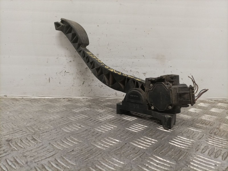 Recambio de potenciometro pedal para alfa romeo 147 (190) 1.9 jtd cat referencia OEM IAM 0281002380   Recambio de potenciometro pedal para alfa romeo 147 (190) 1.9 jtd cat referencia OEM IAM 0281002380