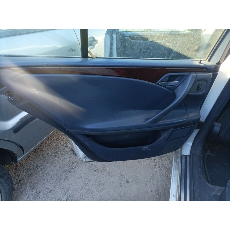 Recambio de guarnecido puerta trasera izquierda para mercedes clase e (w210) berlina referencia OEM IAM   