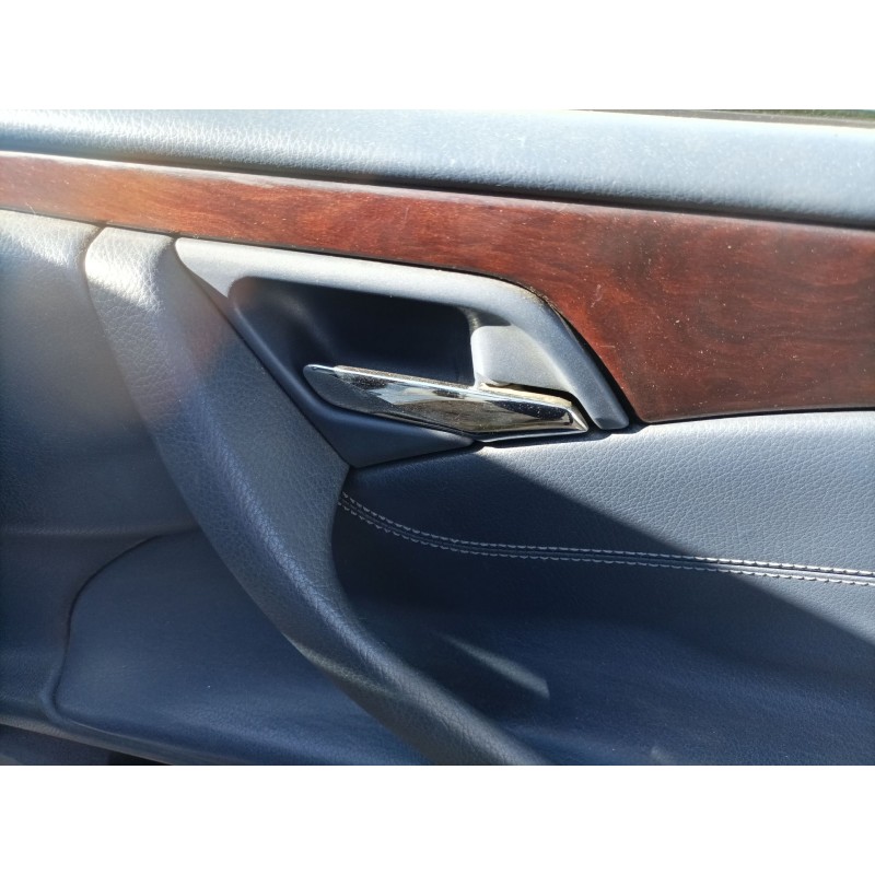 Recambio de maneta interior delantera derecha para mercedes clase e (w210) berlina referencia OEM IAM   