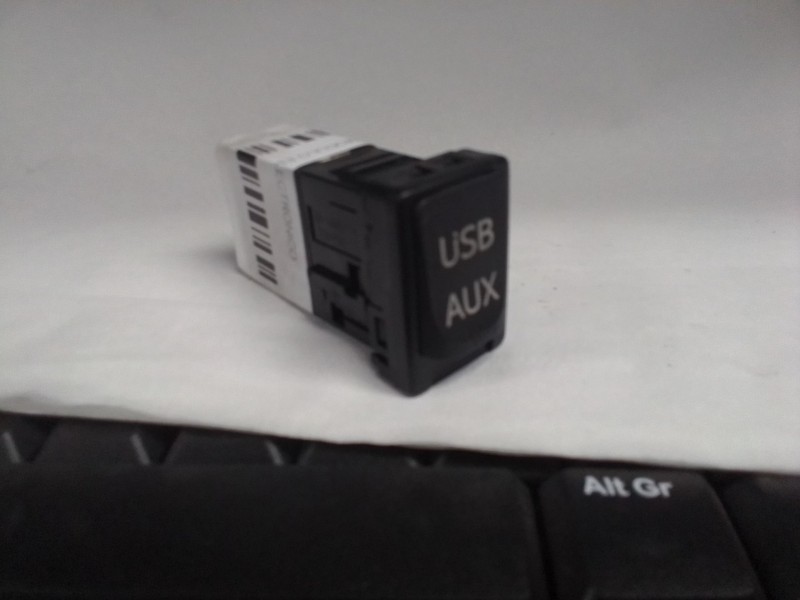 Recambio de modulo electronico para toyota auris referencia OEM IAM 8619002060  