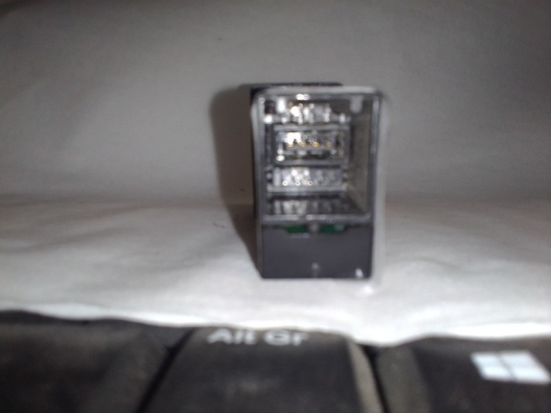 Recambio de modulo electronico para toyota auris referencia OEM IAM 8619002060  