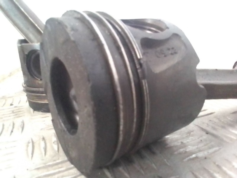 Recambio de piston para opel insignia berlina cosmo referencia OEM IAM   