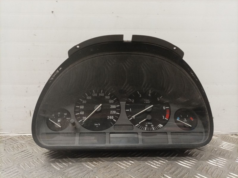 Recambio de cuadro instrumentos para bmw serie 5 berlina (e39) 528i referencia OEM IAM 62118372354  