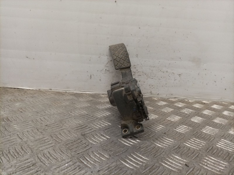 Recambio de potenciometro pedal para audi a6 berlina (4b2) 2.5 tdi referencia OEM IAM 8D1723523G  