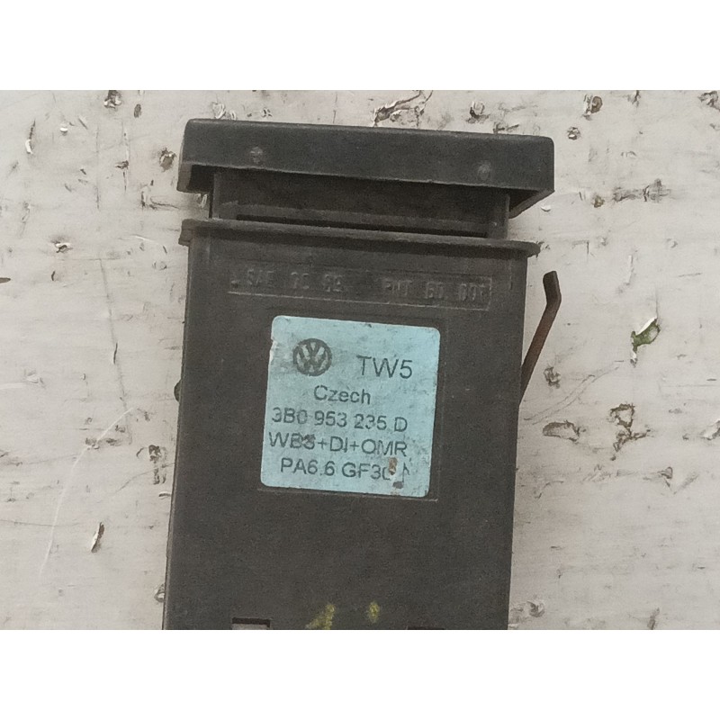 Recambio de warning para volkswagen passat berlina (3b3) comfortline referencia OEM IAM 3B0953235D  
