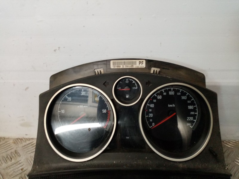 Recambio de cuadro instrumentos para opel astra h berlina referencia OEM IAM 13216684  