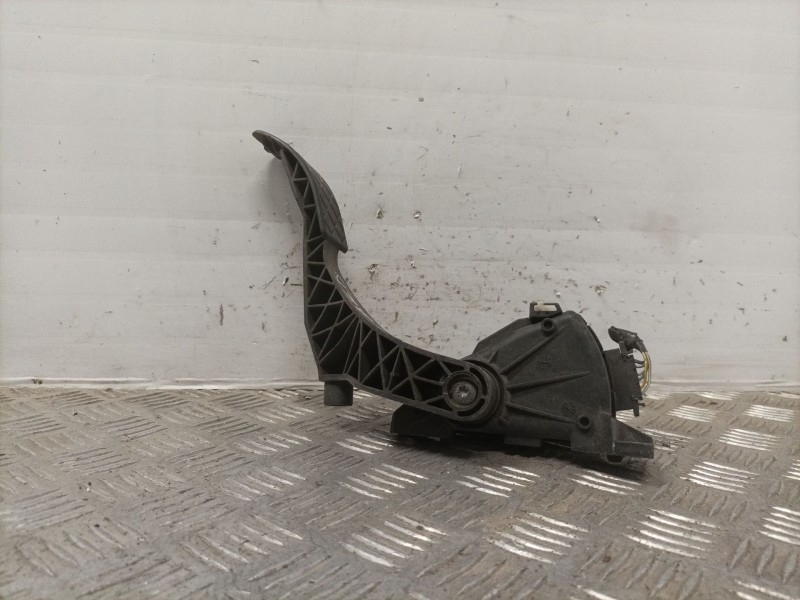 Recambio de potenciometro pedal para seat toledo (1m2) stella referencia OEM IAM 1J1721503J  