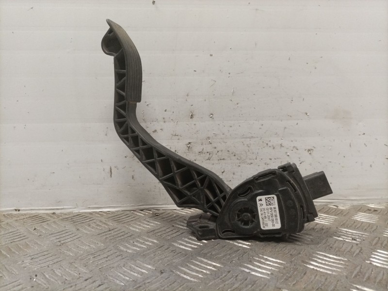 Recambio de potenciometro pedal para peugeot 207 confort referencia OEM IAM 968075688002  