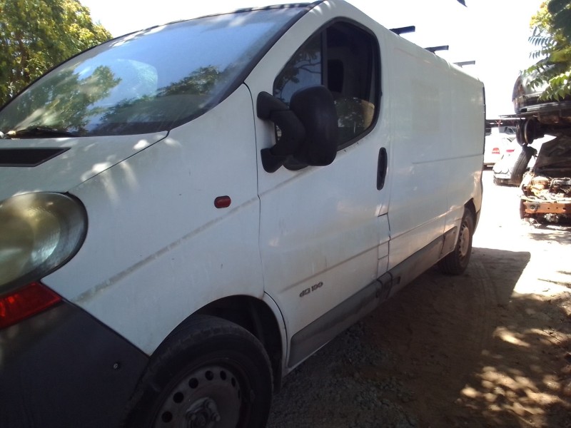 renault trafic passenger combi 6 27 c.normal 2.5dci 150 del año 2006