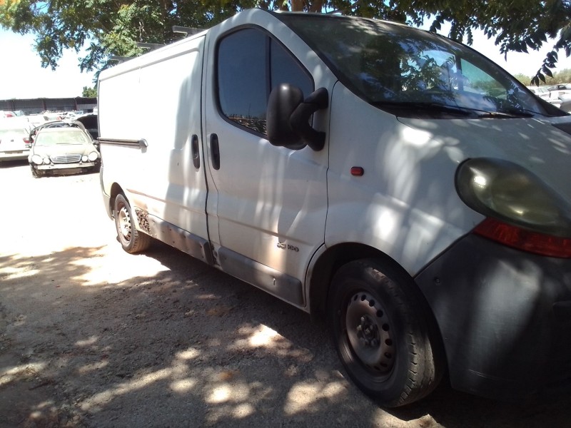 renault trafic passenger combi 6 27 c.normal 2.5dci 150 del año 2006