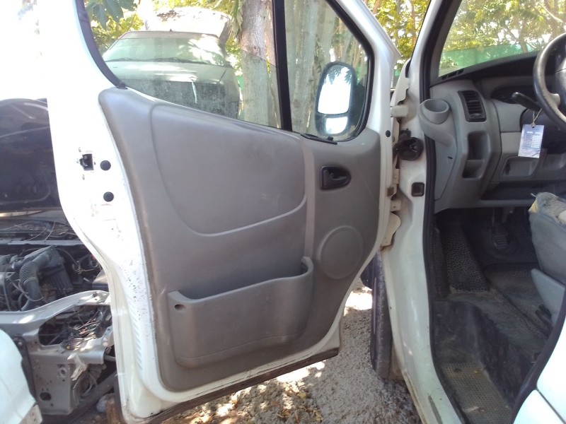 renault trafic passenger combi 6 27 c.normal 2.5dci 150 del año 2006