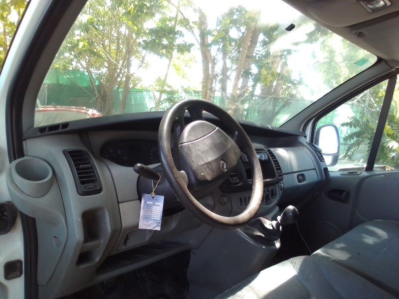 renault trafic passenger combi 6 27 c.normal 2.5dci 150 del año 2006