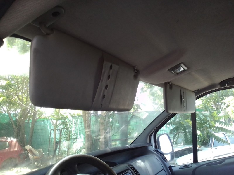 renault trafic passenger combi 6 27 c.normal 2.5dci 150 del año 2006