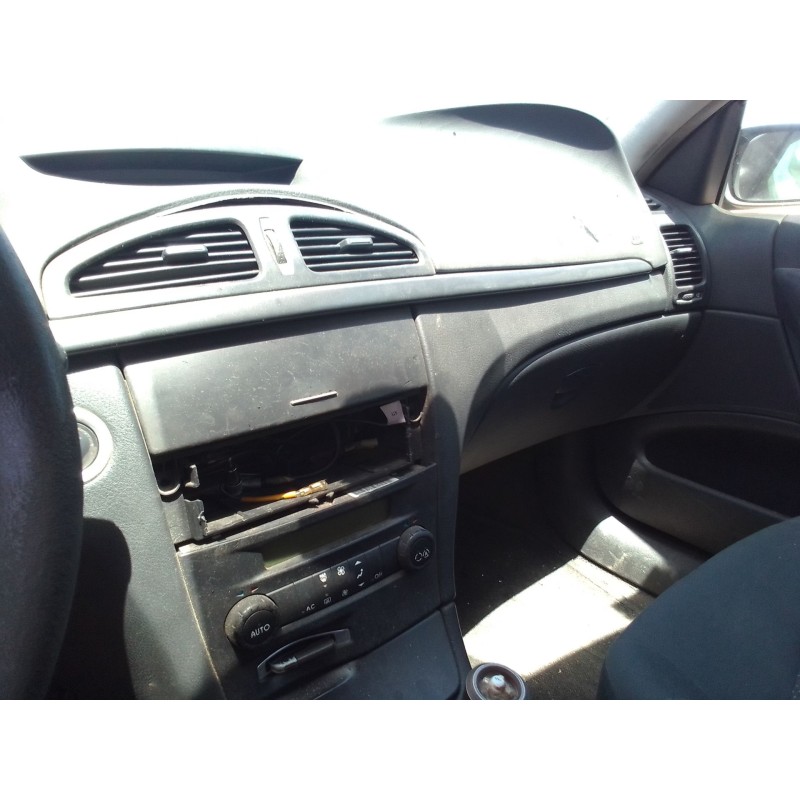 renault laguna ii (bg4w) del año 2005