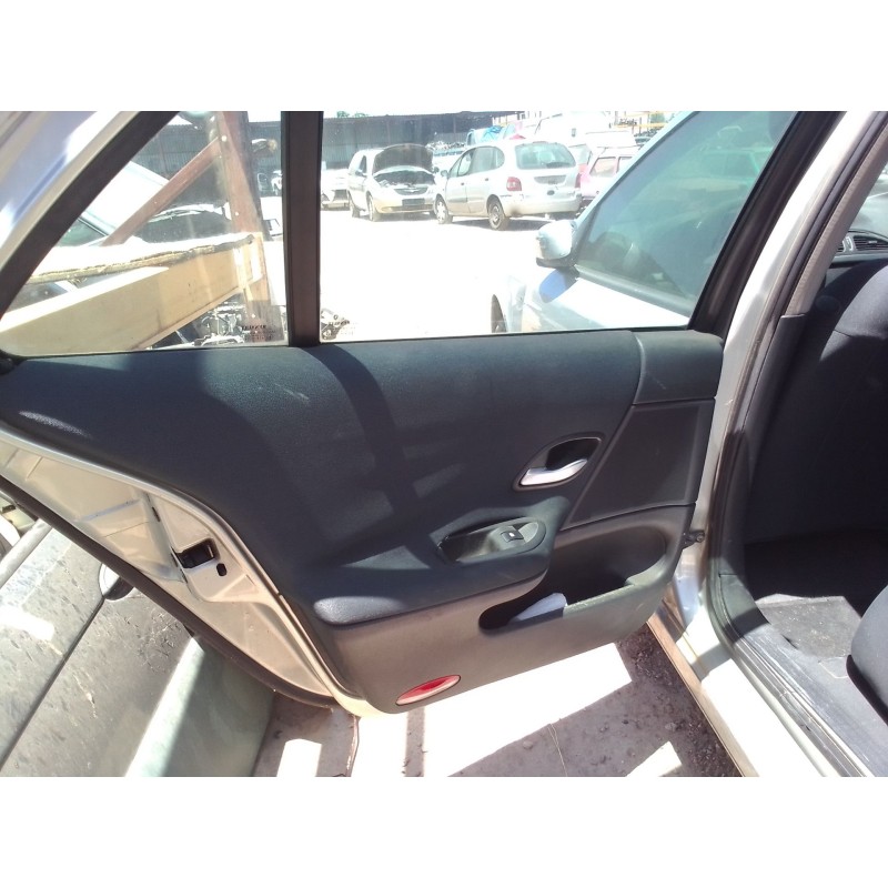 renault laguna ii (bg4w) del año 2005