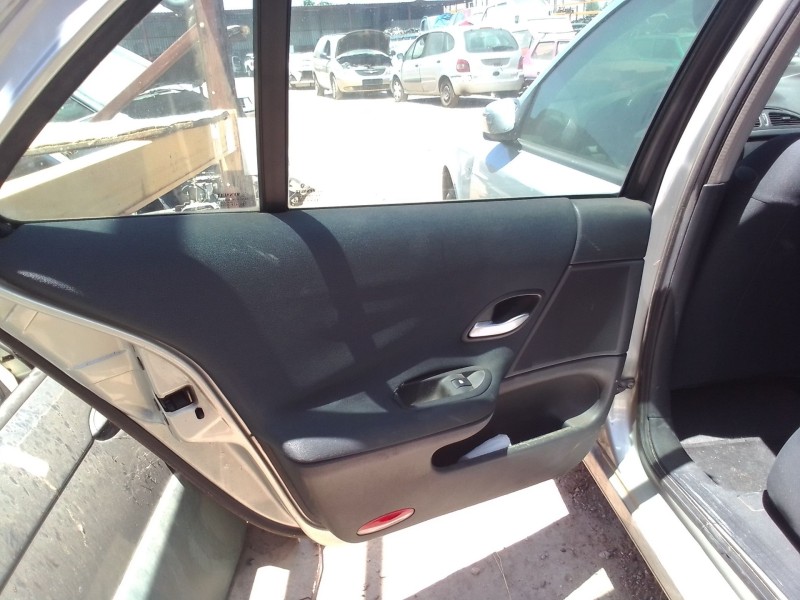 renault laguna ii (bg4w) del año 2005