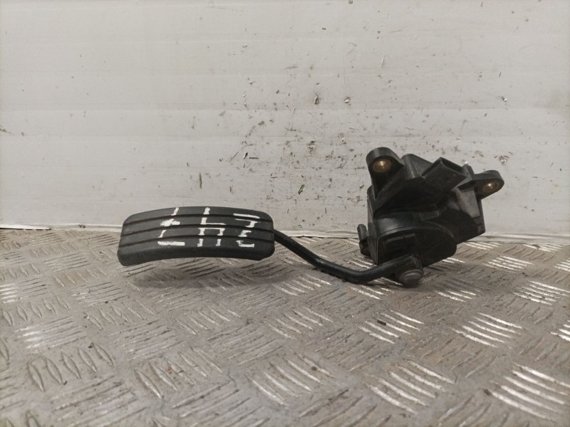 Recambio de pedal acelerador para renault megane ii berlina 5p referencia OEM IAM 8200163270  