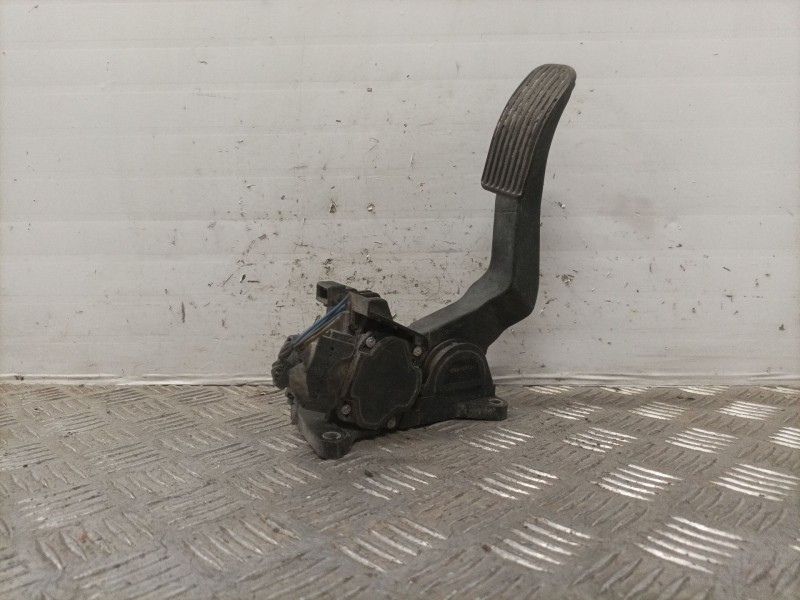 Recambio de potenciometro pedal para mercedes sprinter (w901,w903) combi referencia OEM IAM 0281002335 A9013000404 