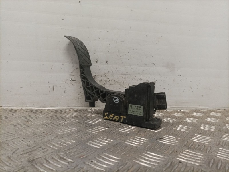 Recambio de potenciometro pedal para seat ibiza (6l1) sport rider referencia OEM IAM 0281002378 490403455YB3 6Q1721503D