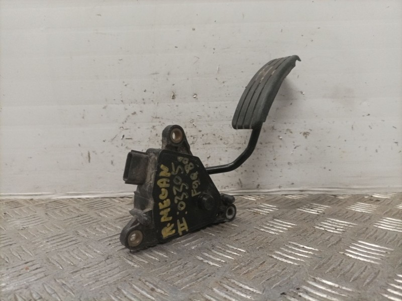 Recambio de potenciometro pedal para renault megane ii classic berlina confort expression referencia OEM IAM 8200153268  