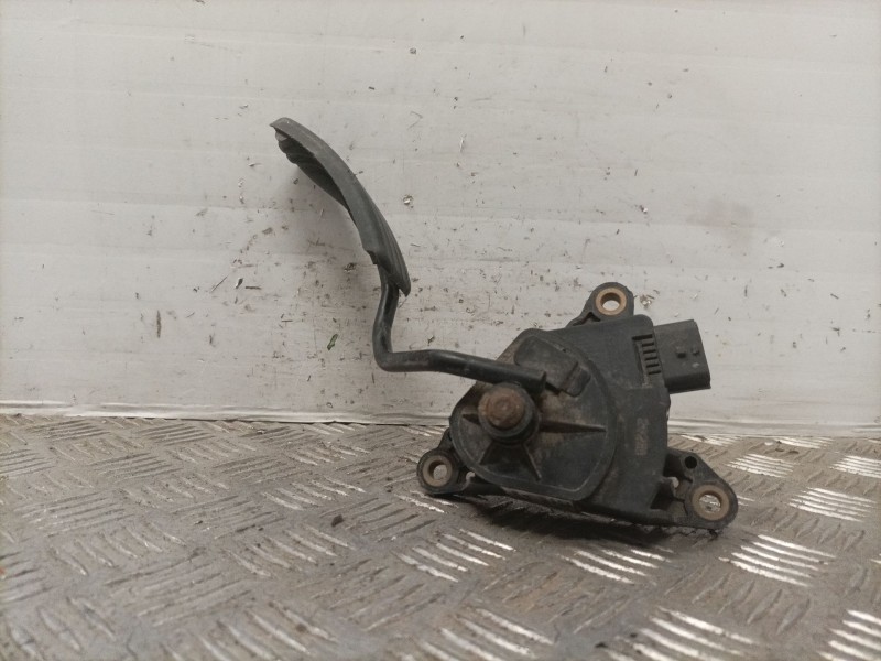 Recambio de potenciometro pedal para renault megane ii classic berlina confort expression referencia OEM IAM 8200153268  