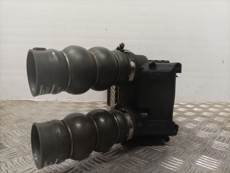 Recambio de intercooler para citroen c4 berlina vtr plus referencia OEM IAM 876923JF  