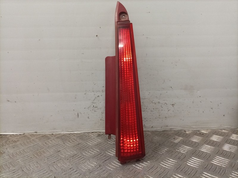 Recambio de piloto trasero derecho para citroen c4 berlina vtr plus referencia OEM IAM 9655863780  